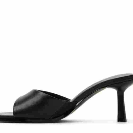 Cassiee Sandal