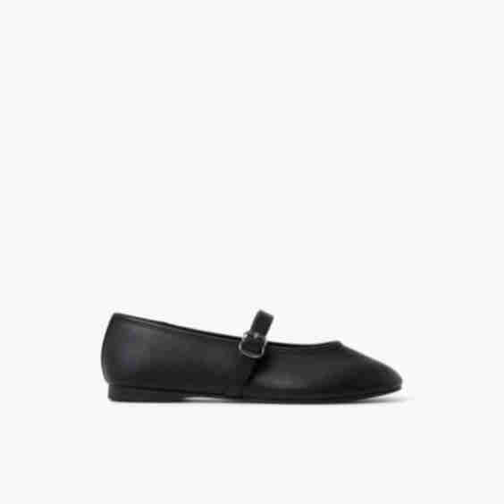 Elyiaa Mary Jane Flat