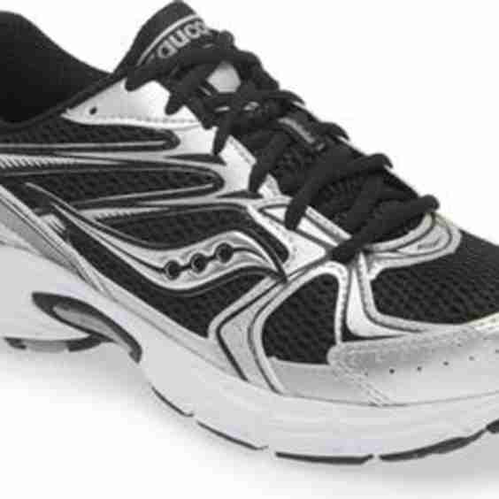 Grid Ride Millennium Sneaker