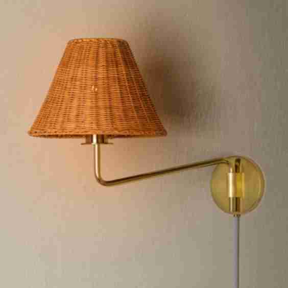 Issa Plug-In Sconce