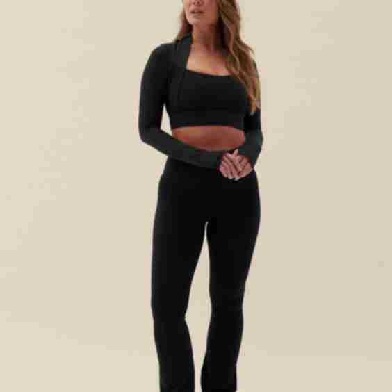 Sculpting Flared Leggings
