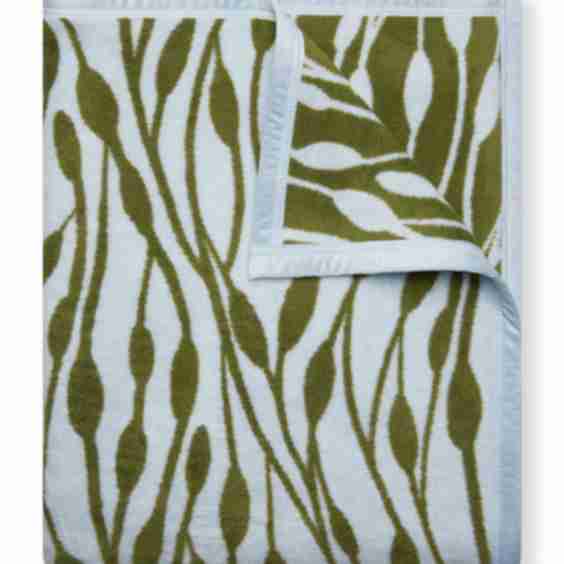Sea Ribbon Blanket