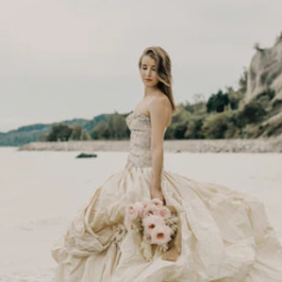 GlamGOWN