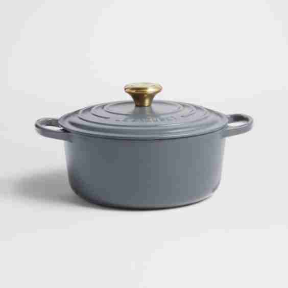 Signature Round Dutch Oven