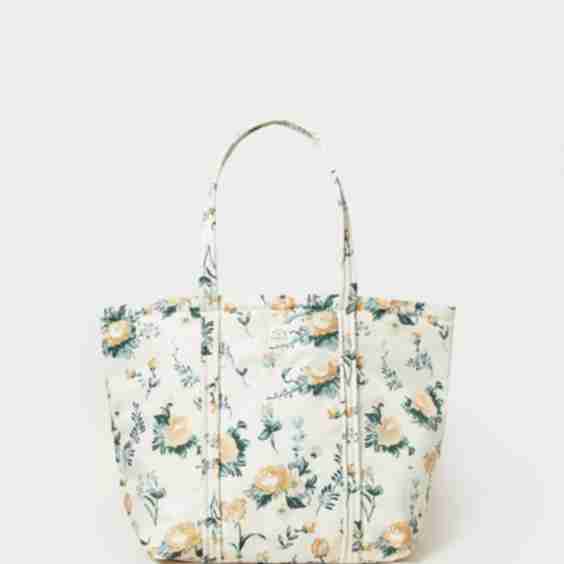 Avery Weekender