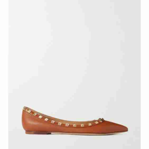 Tan Garavani Rockstud Textured-Leather Point-Toe Flats