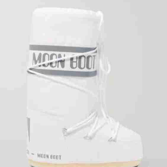 Shell And Faux Leather Snow Boots