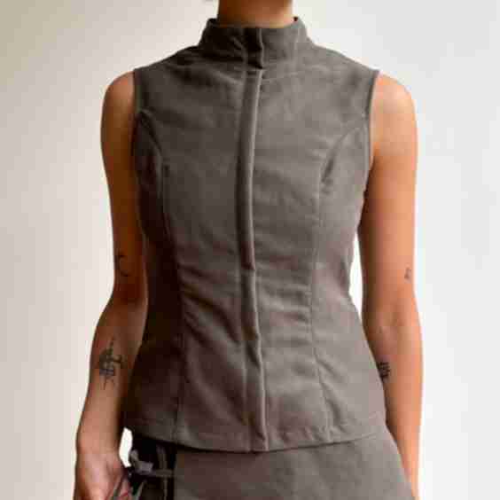 Rita Zip Up 