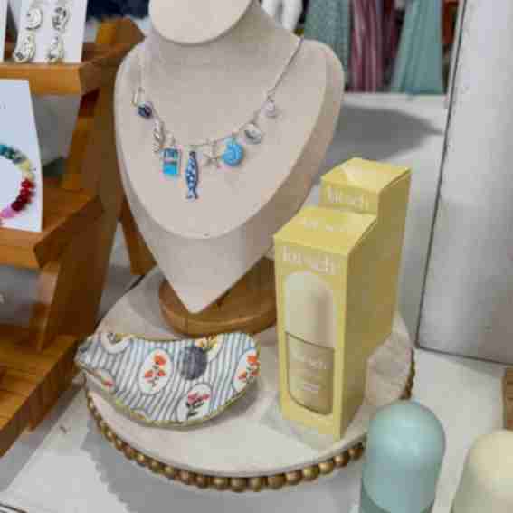 Lucianna's Boutique Reviews
