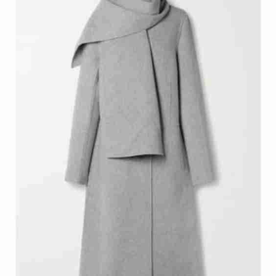 Mio Scarf-Detailed Wool Coat