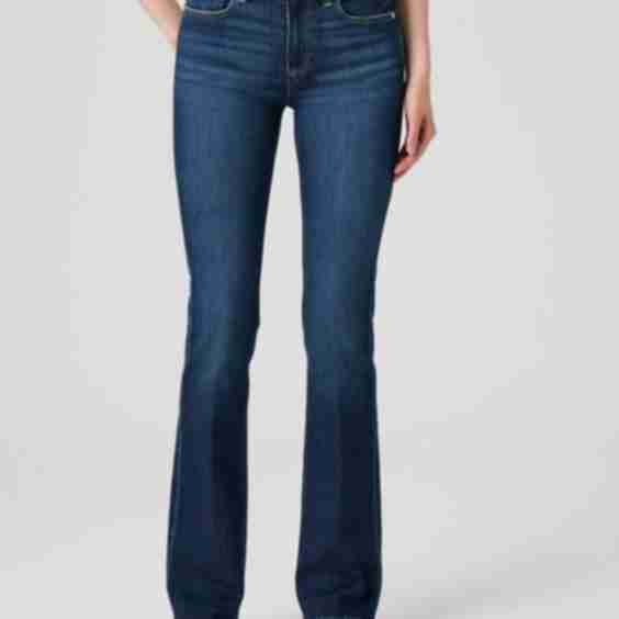 Manhattan Bootcut Jean
