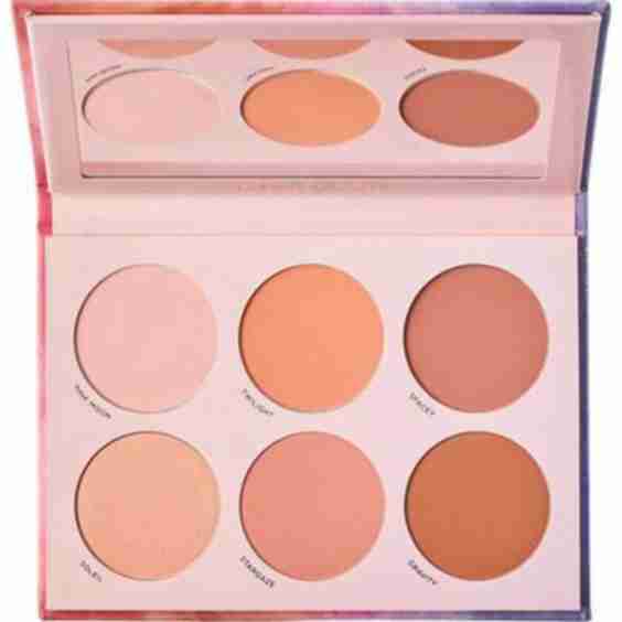 Moon Prism Blush Palette