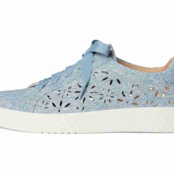 Neela Perfect Sneaker