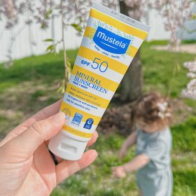Mustela