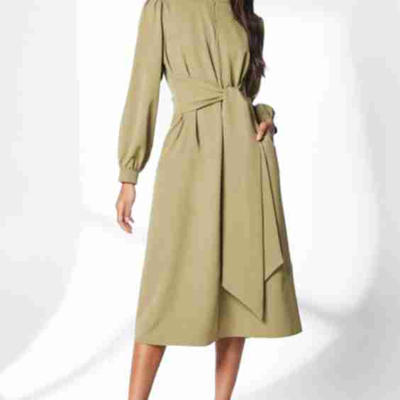 Valerie Keyhole Midi Dress