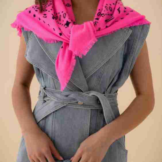 Large Bandana Hachiko Lace