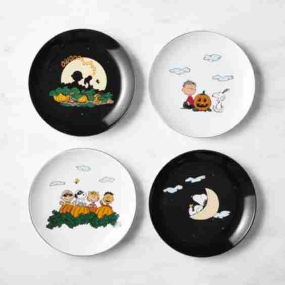 PEANUTS x Williams Sonoma The Great Pumpkin Dinnerware Collection
