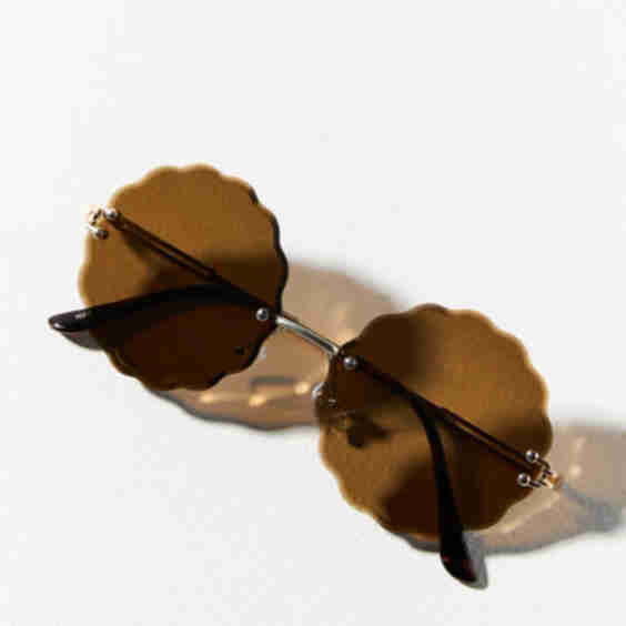 Scallop Shell Sunglasses