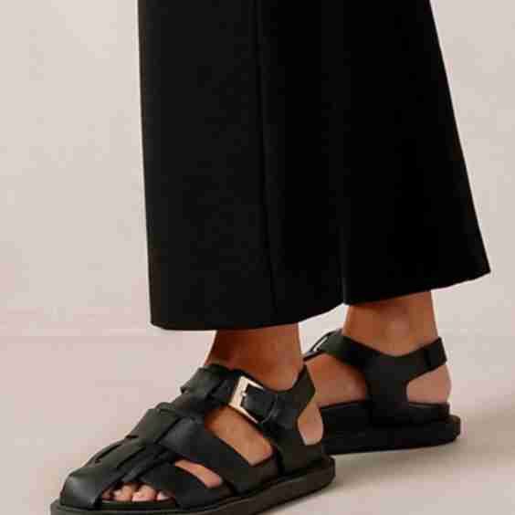 Backbone Leather Fisherman Sandal