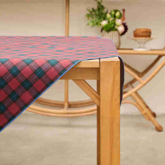 Jubilee Plaid Centerpiece Tablecloth