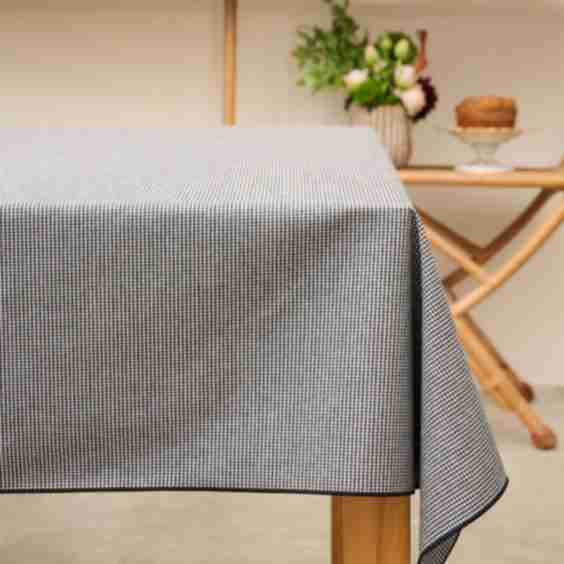 Noir Royale Tablecloth