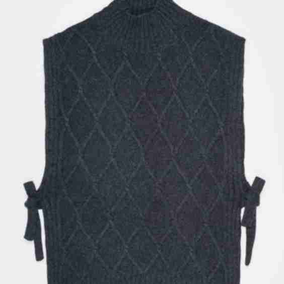 Recycled Wool Twisted Turtleneck Bib