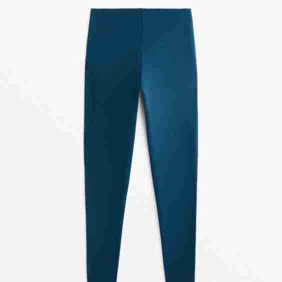 Basic Compressive Ankle-Length Leggings