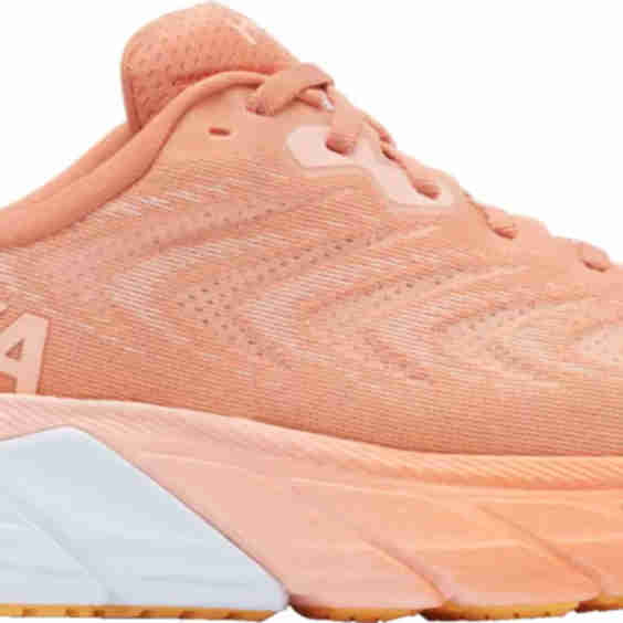 Arahi 6 Running Sneaker