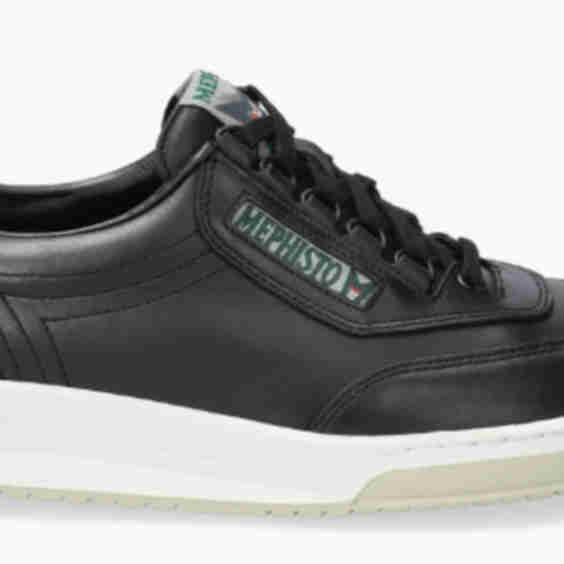 Match Walking Sneakers