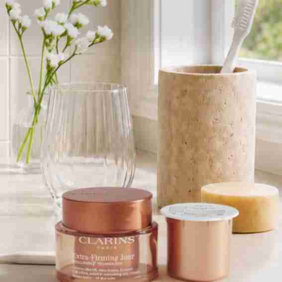 Clarins ES Reviews