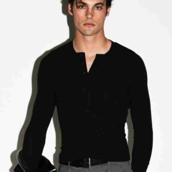 Murray Slim Long Sleeve Henley Shirt in Spandex