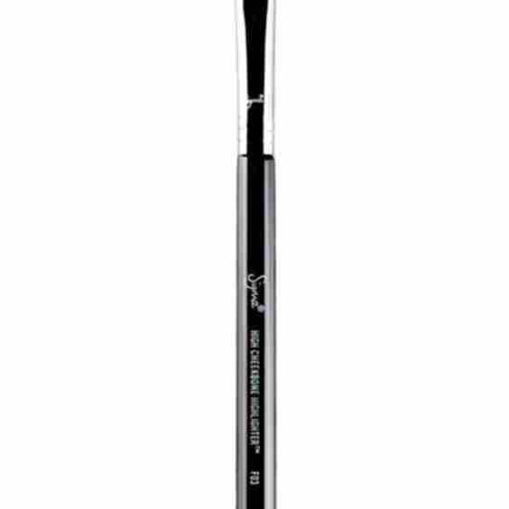 F03 High Cheekbone Highlighter Brush