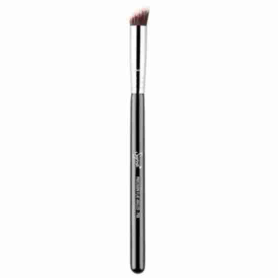 P88 Precision Flat Angled Brush