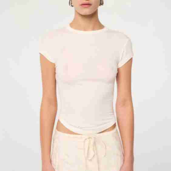 Lavi T-Shirt