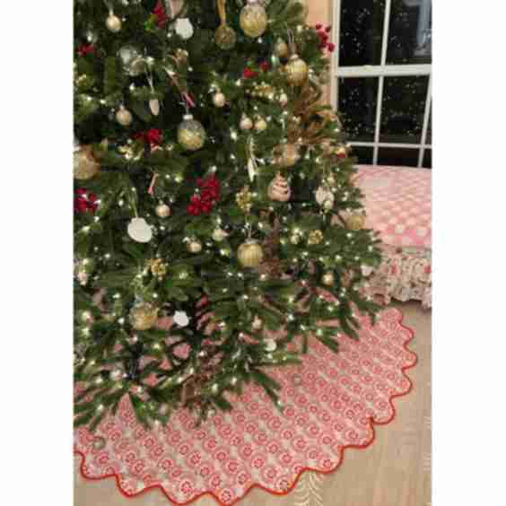 Fire Coral Provencale Tree Skirt