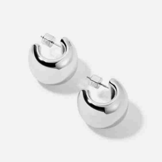 Camilla Hoops