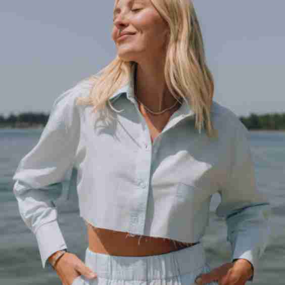 Ultra Cropped Poplin Button Down 