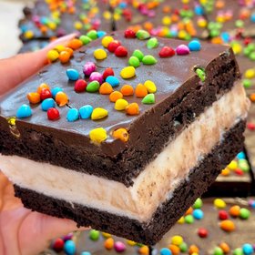 Posh Pop Bakeshop