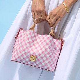 Dooney & Bourke