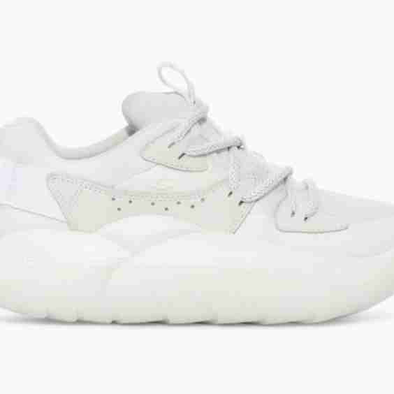 LA Cloud Lace Sneaker