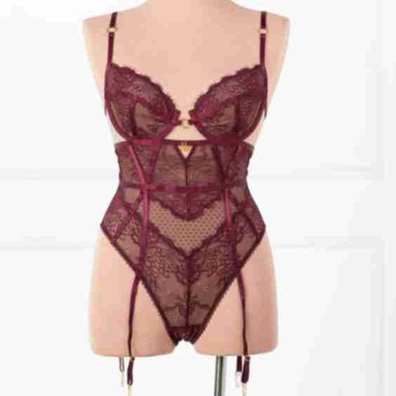Eyelash Lace Crotchless Garter Teddy - Cherry Lacquer
