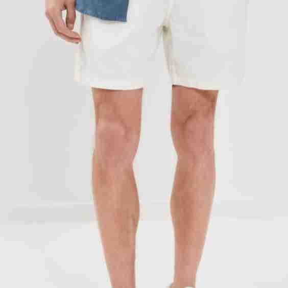Isaiah Local Shorts 6"