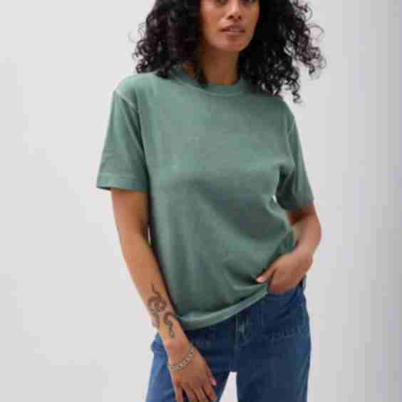 Relaxed Everyday Tee