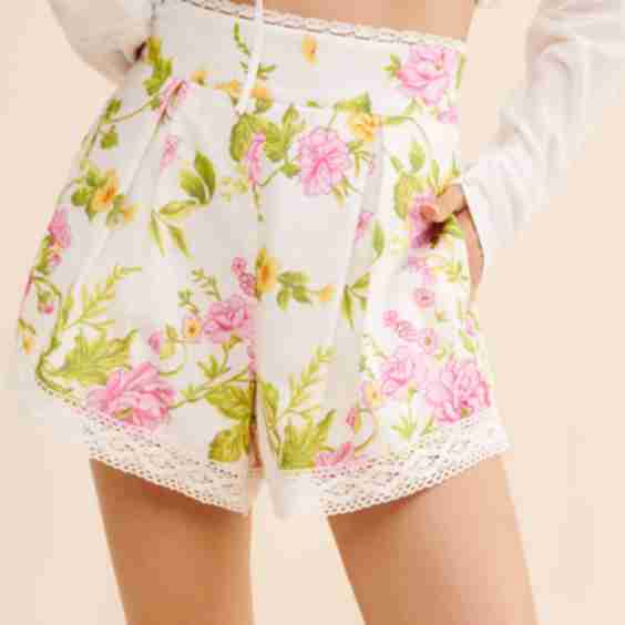 Ana Floral Shorts