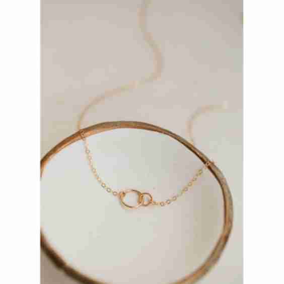 Tiny Links Necklace