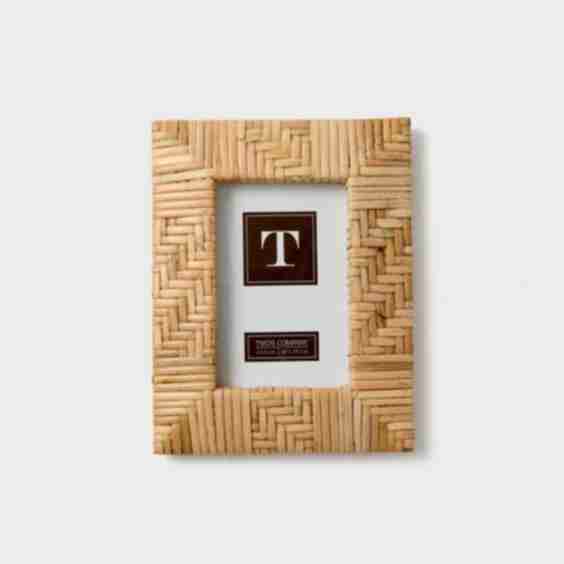 Zig Zag Rattan 4x6 Picture Frame