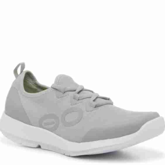 Oomg Sport Slip On Sneaker