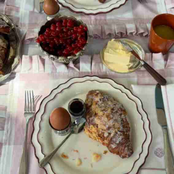 Pien's Tables Reviews