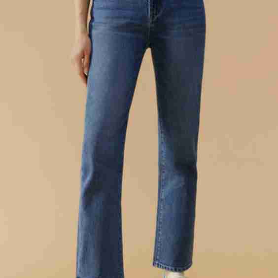 Chelsea High Rise Straight Crop Jeans HJ005