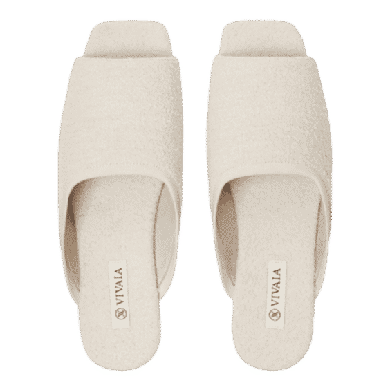 Square-Toe Fluffy Slides